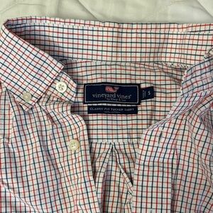 Vineyard Vines Men's Red and Blue Checkered Shirt (classic fit Tucker shirt)